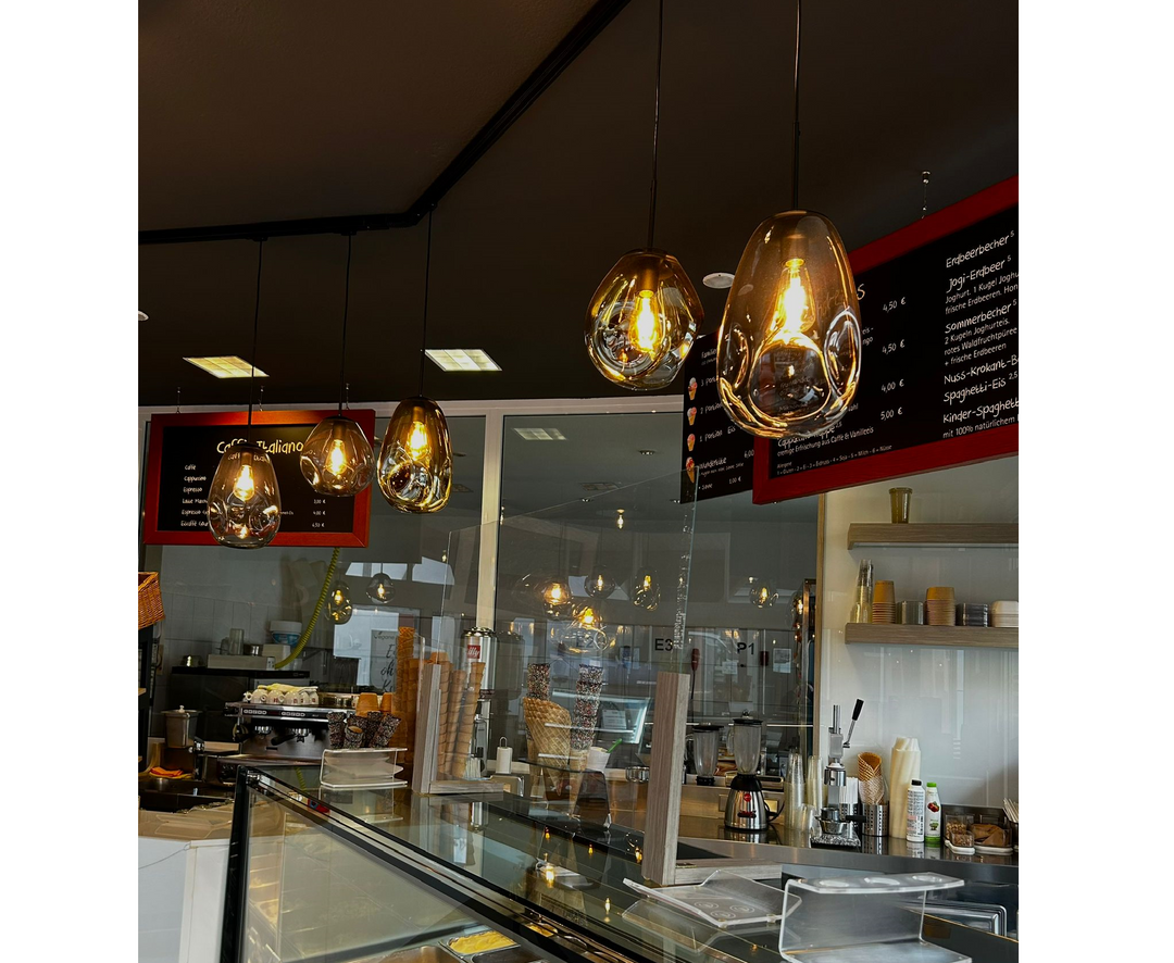 La heladería Gelato brilla con una nueva luz Licht-Kraus