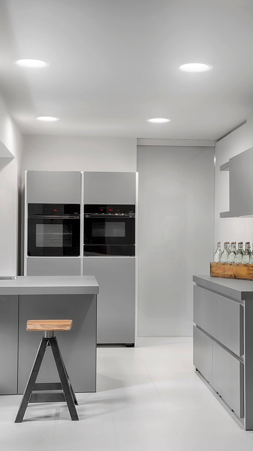 Arkoslight LED Einbauleuchte Drop mini matt, weiss, moderne Anwendung im Wohnbereich