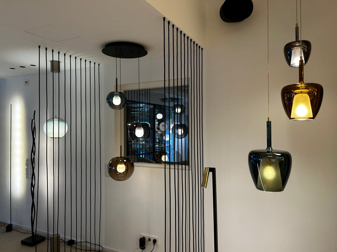 Look Showroom Sasbach, Moderne Lichtlösungen, Pendelleuchten