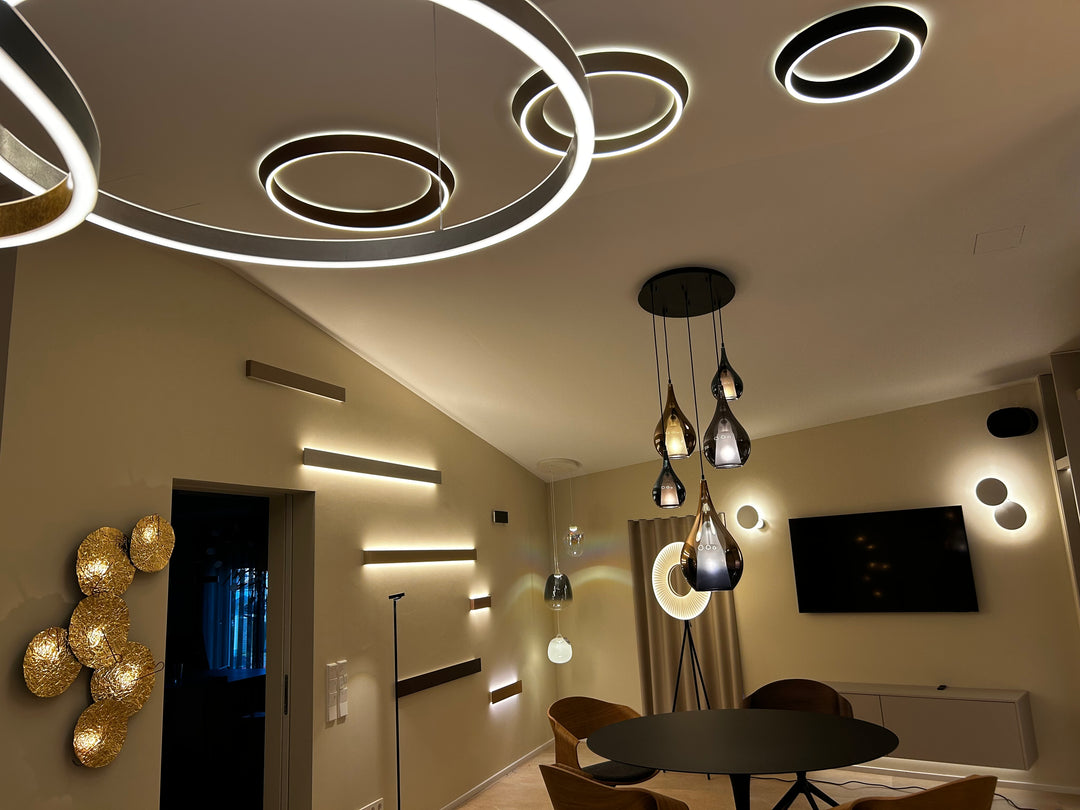 Look Showroom Sasbach, Moderne Lichtlösungen, Deckenleuchten, Pendelleuchten