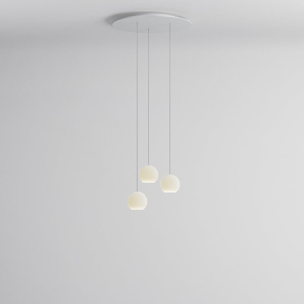 Komot, KOS Trio Small Baldachin rund, Weiss Edelstahl, moderne Pendelleuchte