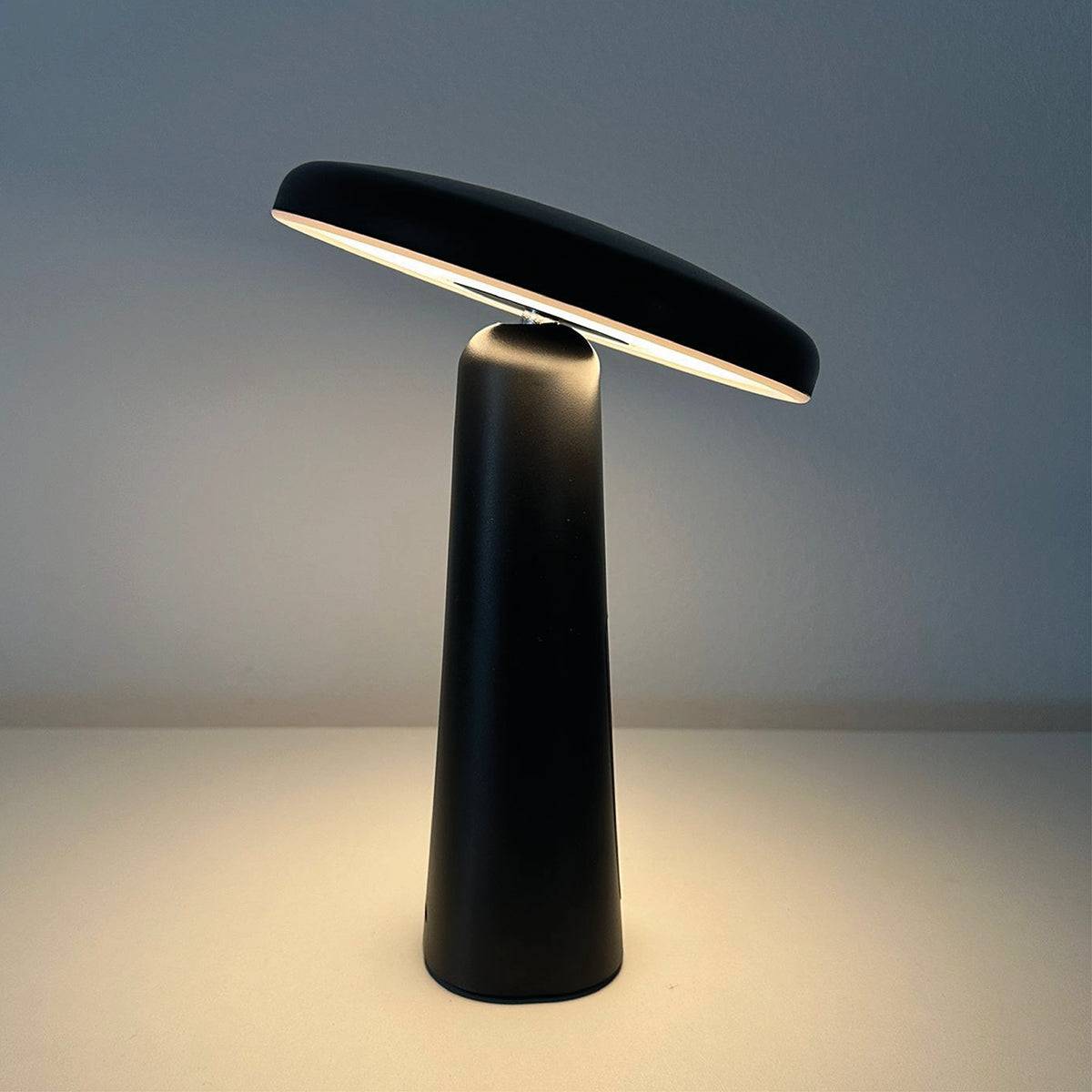 Lupia Licht, Akku-Tischleuchte Fip, Schwarz, Produktbild