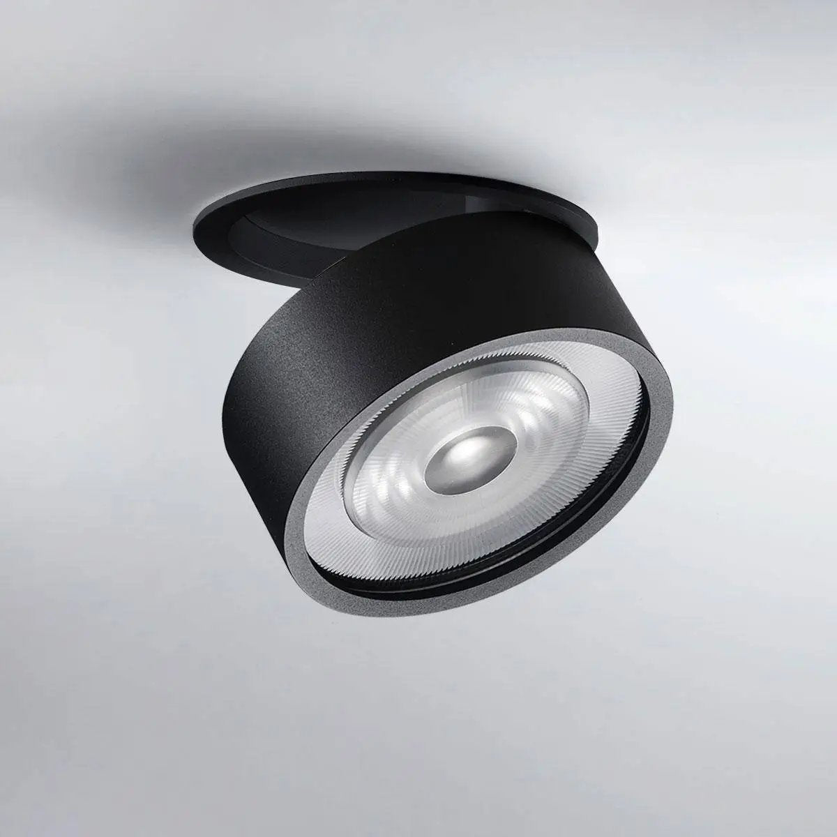 LUX-IT, Halbeinbaustrahler Swing In 15,5W, Raumbild, moderne Einbaubeleuchtung
