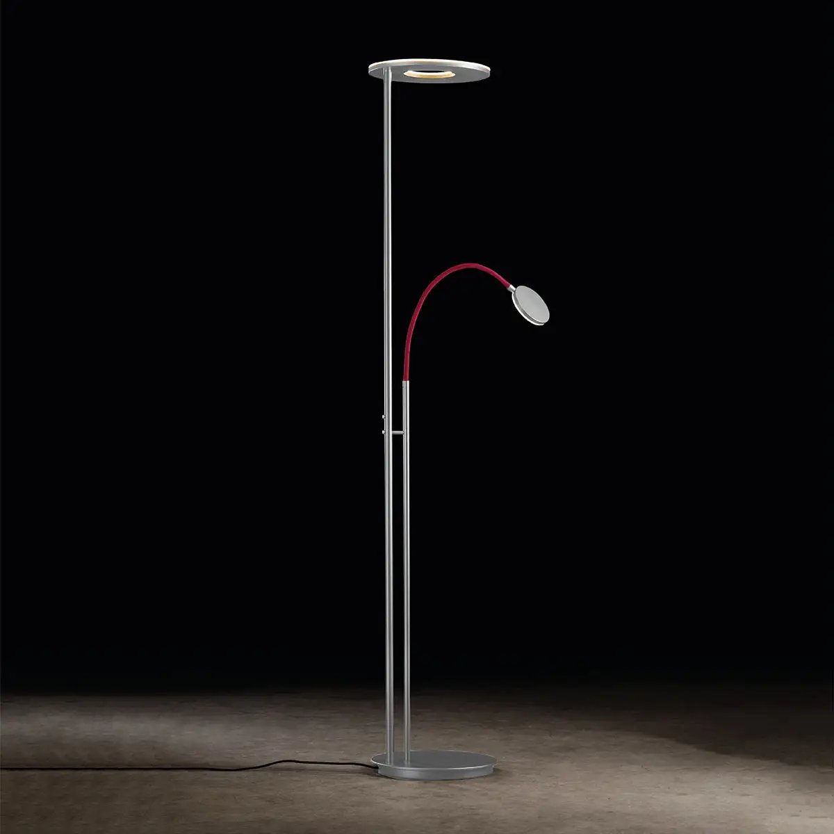 Holtkötter, Deckenfluter Nova Flex, Raumbild, moderne Lichtplanung