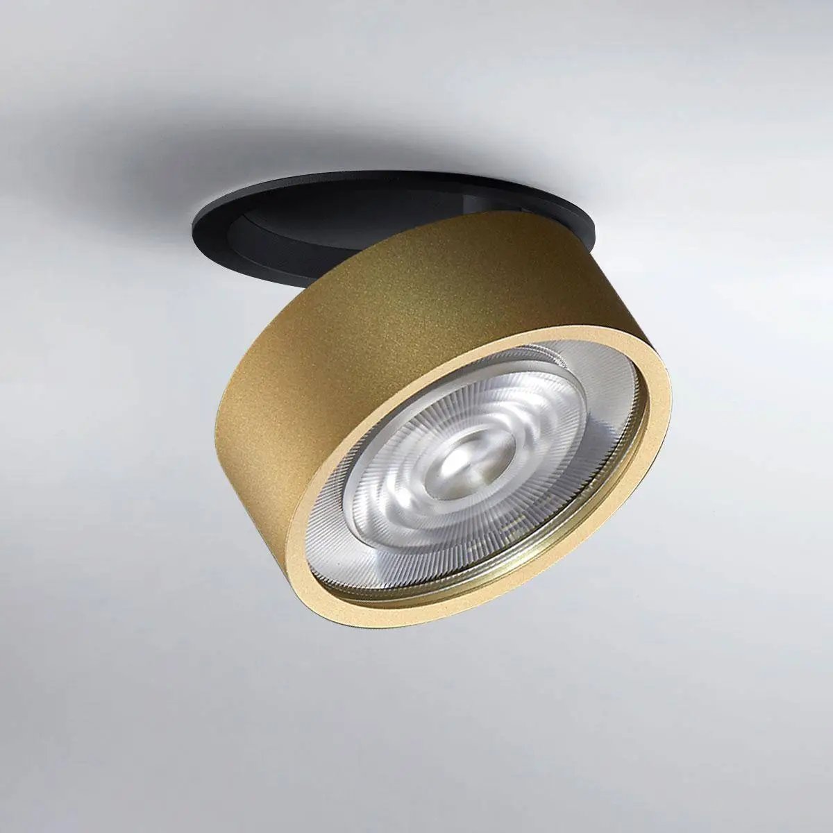 LUX-IT, Halbeinbaustrahler Swing In 15,5W, Raumbild, moderne Raumbeleuchtung
