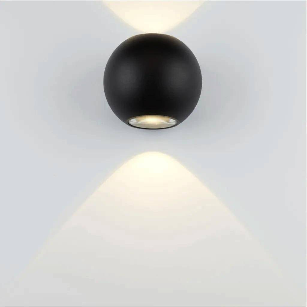 Sonluce, Wandleuchte Emma, Raumbild, moderne Außenbeleuchtung